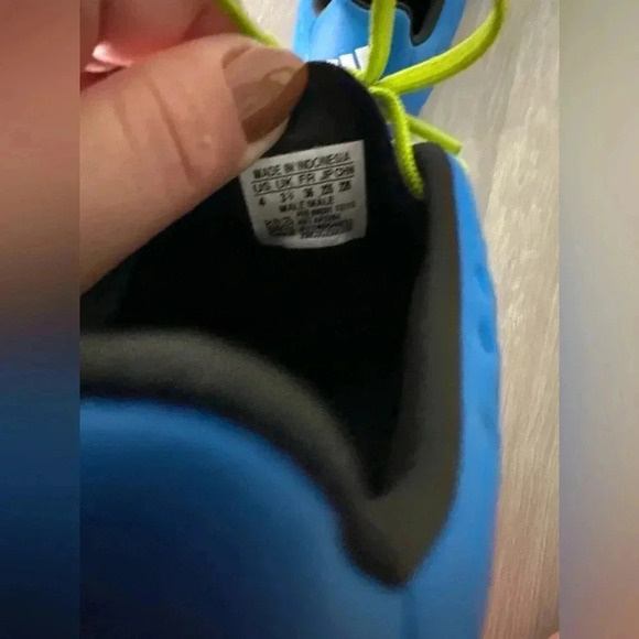 Kids adidas ACE 16.3 Indoor Soccer Shoes size 4 blue - Picture 15 of 15